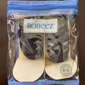 Robeez soft sandals for baby, sized 0-6 months